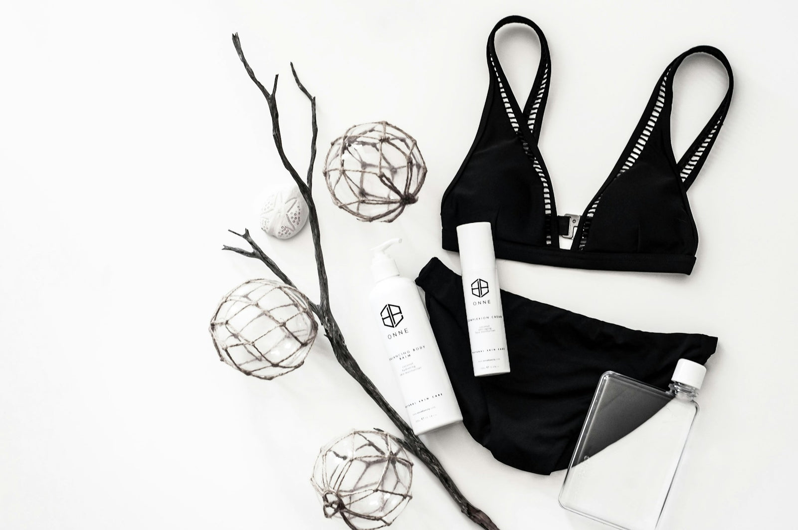 Lenjerie modelatoare seamless vs. cu cusaturi: care este diferenta reala